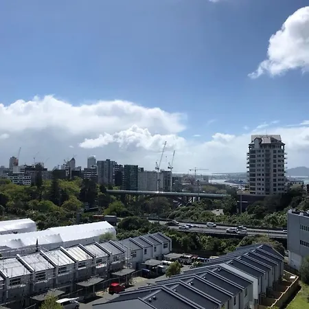 Bright 2 Bedroom 2 Bath In Grafton With Views-2