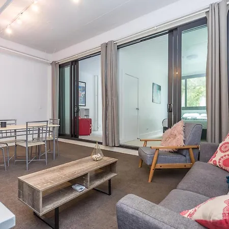 Modern City Centre Pad - Auckland Cbd-2
