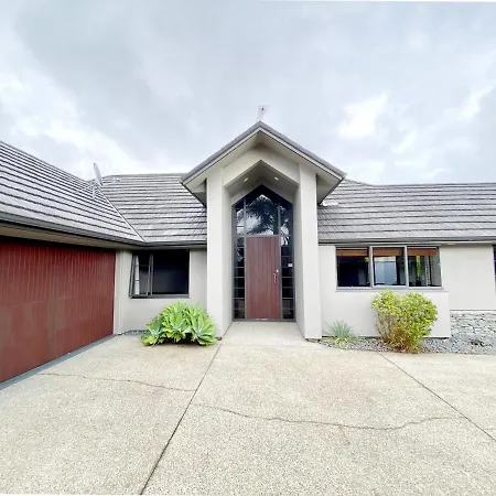 Stunning Family Home-2