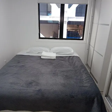 Peaceful Apartment At Victoria Park-3