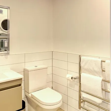 Ramada Suites Victoria Street West Auckland-2