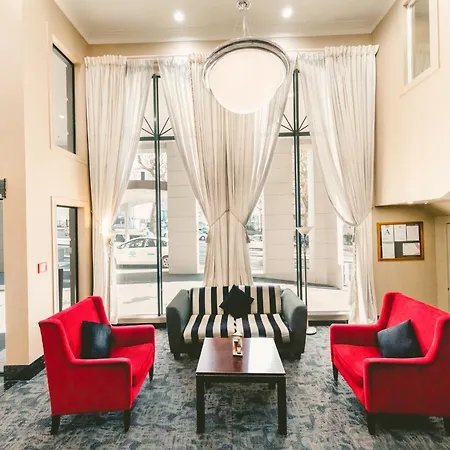 Parkside Hotel & Apartments-3