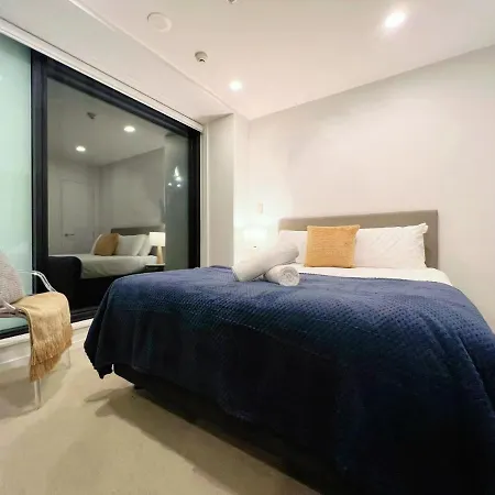 Cozy 2-Bedrooms In City Centre You Can Call It Home-3