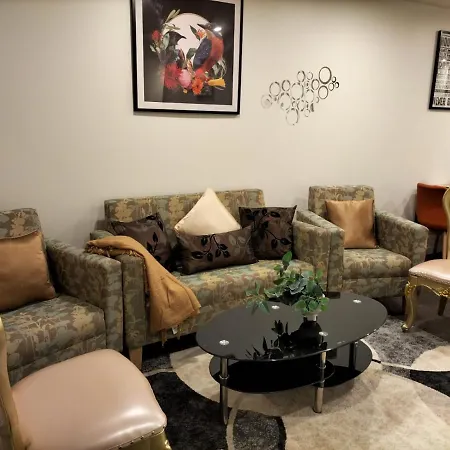 Cheerfull Modern 2 Bedroom Townhouse With Patio In Parnell Auckland Cbd-2