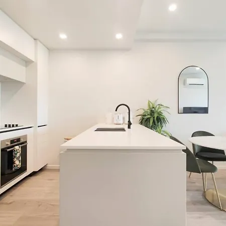 Brand New Stylish 2Br Apartment- Free Parking-3