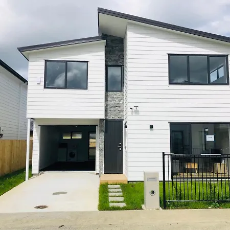 Modern & Luxurious Home 6-2