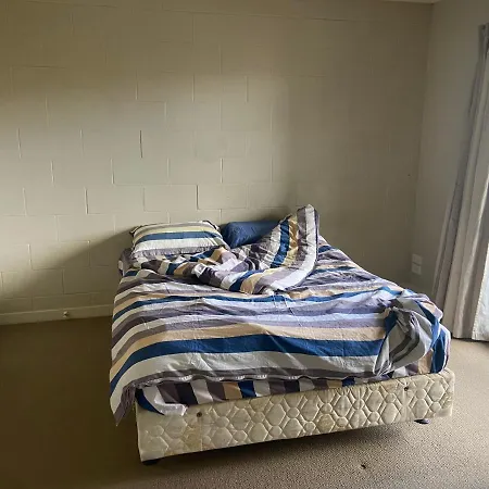 Nice And Tidy 3 Bedrooms Apartment, Free Parking-3