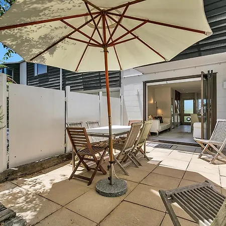 Qv Sunny Townhouse At Collingwood Street - 456-3