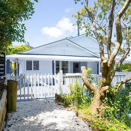 Historical Lifestyle Retreat!-3