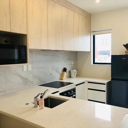 Cozy Brand New Townhouse 26-2