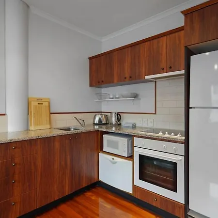 Superb Apt In Princess Wharf - Steps To Viaduct-2