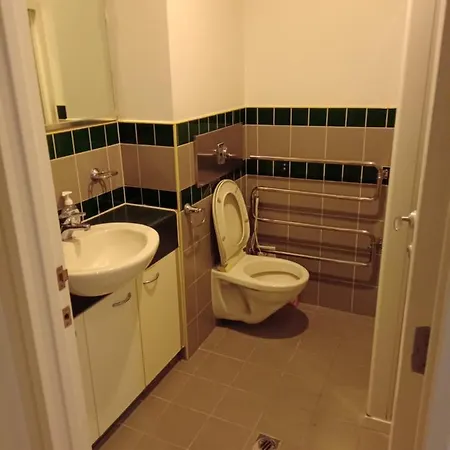 Central One Bedroom Apartment-3