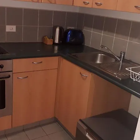 Central One Bedroom Apartment-2