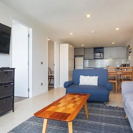 Stunning Light-Filled 2Bed W Car Park-2