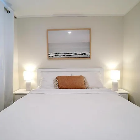 Stylish Unit 2 Min Walk To Beach-3