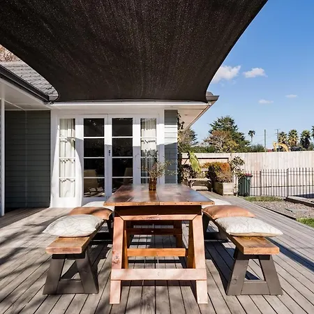 Mid-Century Modern Family Home-2