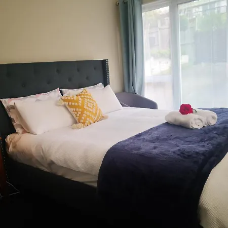 Rose Room-2