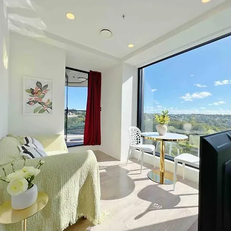 Outstanding Ponsonby View 1-Bedroom-3