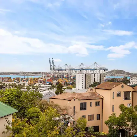 Charming 6-Bedroom Parnell Villa-3