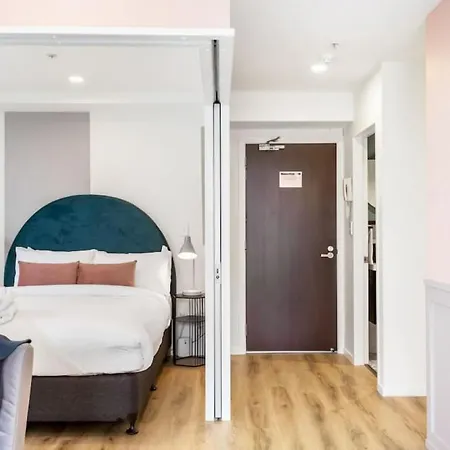 Tasteful Luxury Within Cbd - Free Wifi-2