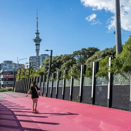 Outstanding Ponsonby View 1-Bedroom-2