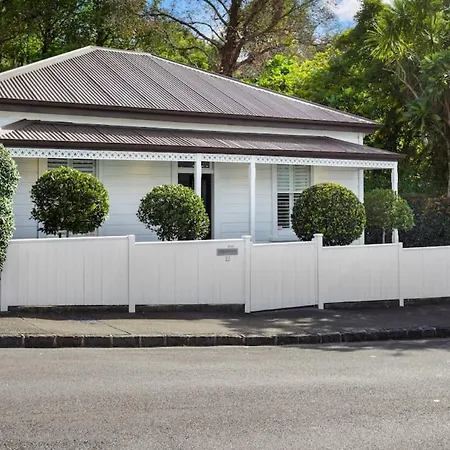 Stunning Home Steps To Ponsonby - Netflix - Wifi-3