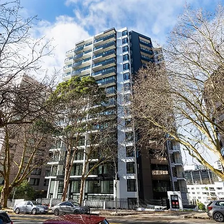 Comfortable 1-Bedroom Studio In Cbd With Pool-3