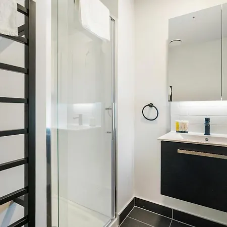 Cute 1-Bedroom Apartment In Central Auckland-3