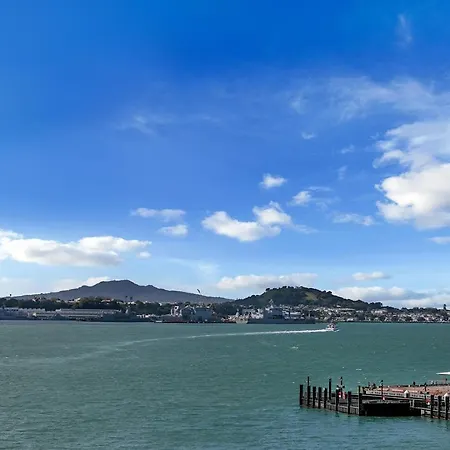 Qv Upmarket Waterfront Apartment - 787-3