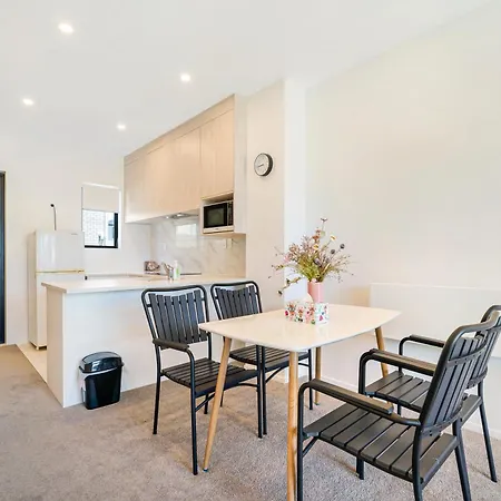 Cozy Brand New Townhouse 8-2
