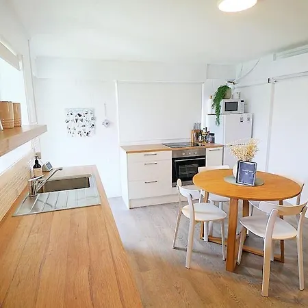 Spacious, Bright & Central Home With All Amenities-3