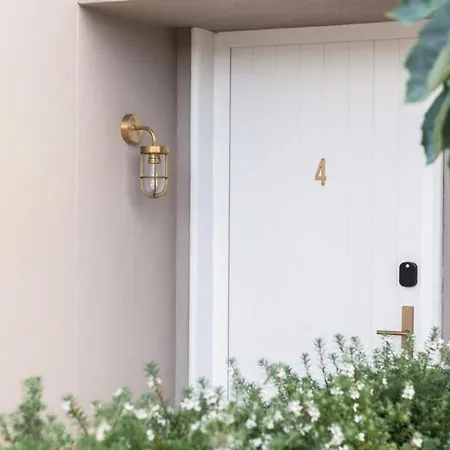 Luxury Apart, Seaviews & Balcony, Full Kitchen & Heat Pump-2