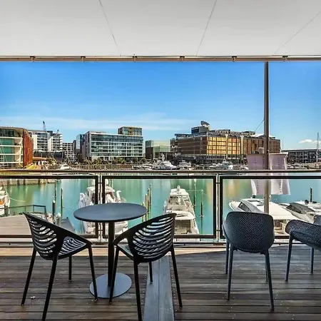 Lovely View Apartment - Free Parking, Pool And Gym-2