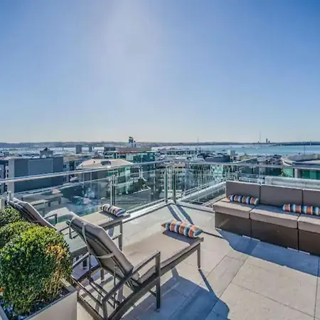 Spacious 1Br Apt Parking, Gym ,Pool By Zodiak Stays-3