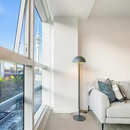 Modern Bright Central Apartment By Zodiak Stays-3