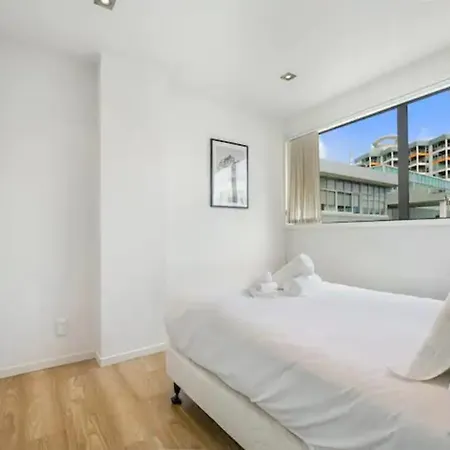 Central Two-Bedroom Apartment Close To Spark Arena-3