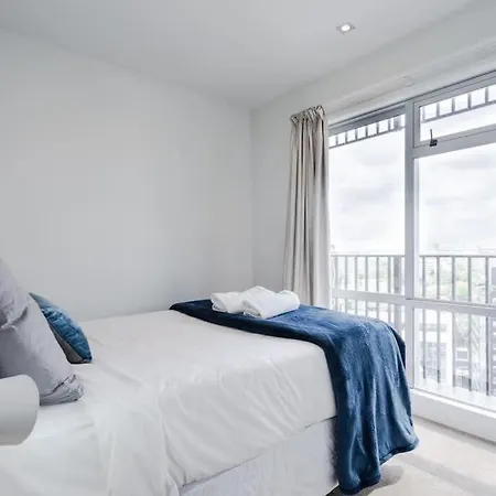 2 Brm Apt - Stunning Harbour Views, Level 24-3