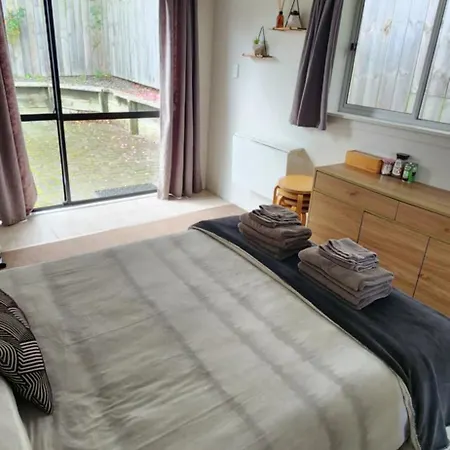 Cozy Apartment On Shalimar-3