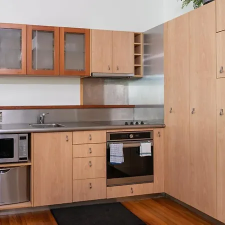 Spacious Executive Apartmt,Great Views! Location-3