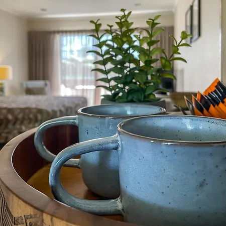 Greenlane Manor Motel-2