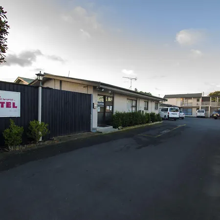 Middlemore Motel-3