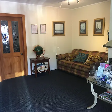 Cornwall Park Motor Inn-3