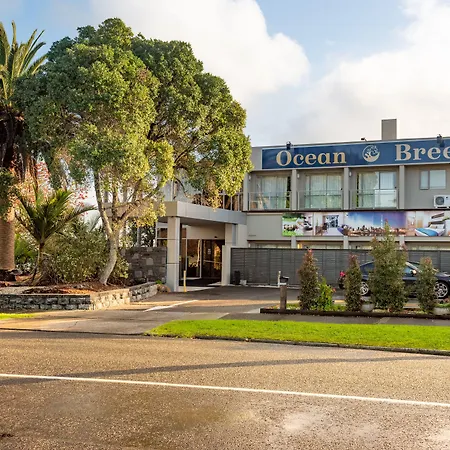 Ocean Breeze Hotel-3