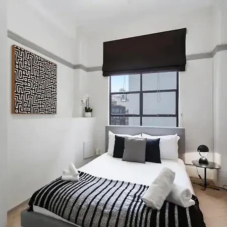 Lovely 1-Bedroom Unit In Cbd By Zodiak Stays-2