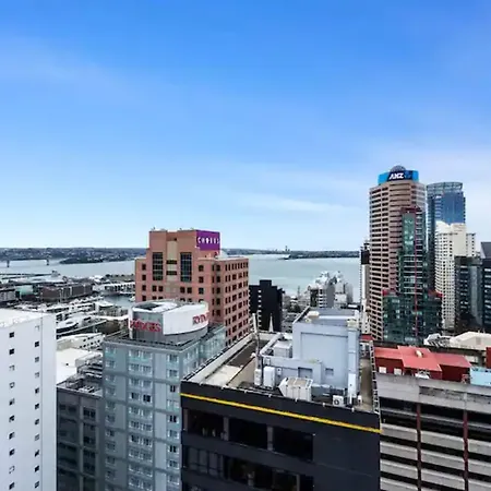 Stunning 2Br With Views Near Sky Tower Zodiak Stays-3