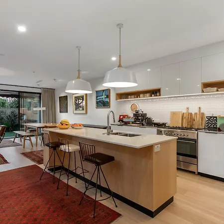 Stylish Townhouse-3