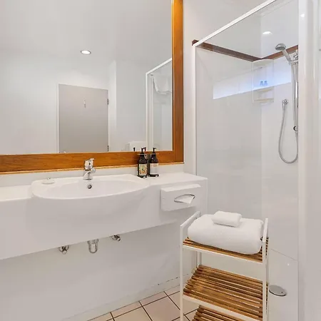 Quality Hotel Lincoln Green-2