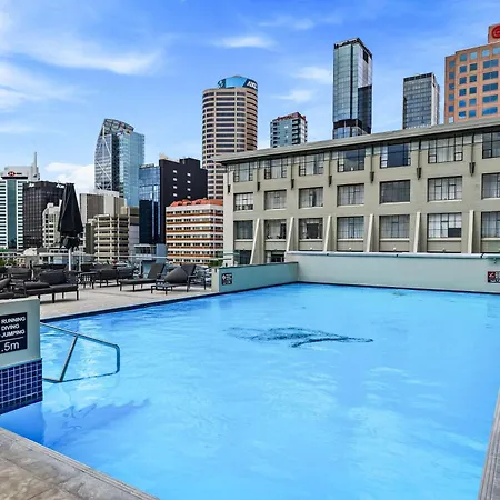 Lovely Bright Apt With Pool And Gym By Zodiak Stays-2