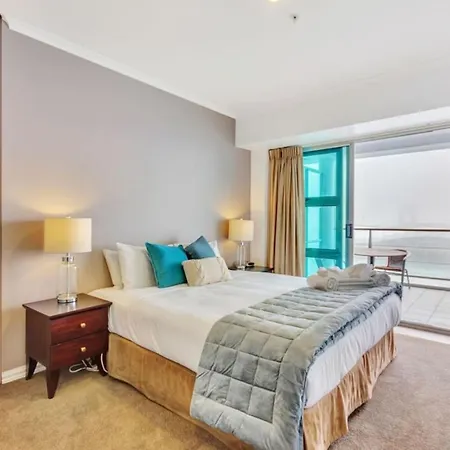 Qv Stays 2 Bedroom Waterfront Getaway-3