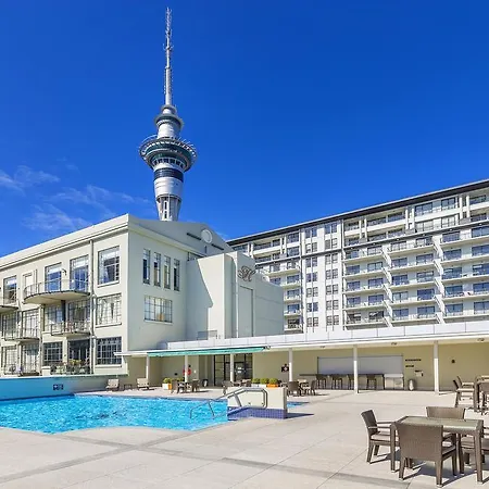 Classic One Bedroom Apartment- Pool And Gym!-2